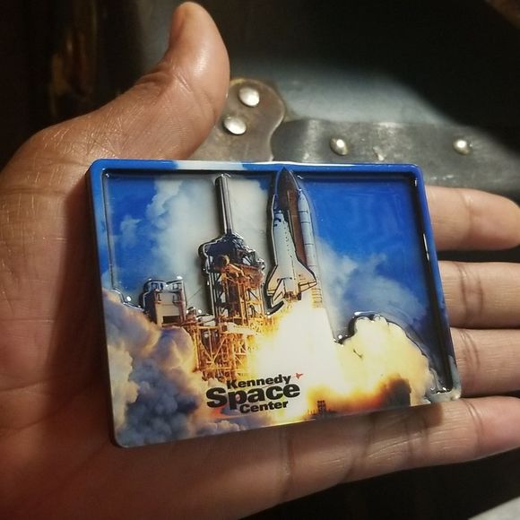 Kennedy Space Center Magnet For Refrigerator or Trinket Tray New 3.5" X 2.5" - Picture 4 of 6